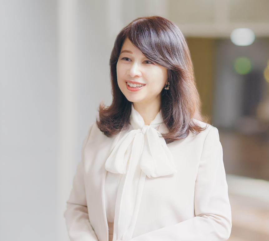 聖心女子大学 学長　安達 まみ