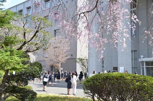 入学　女子大 